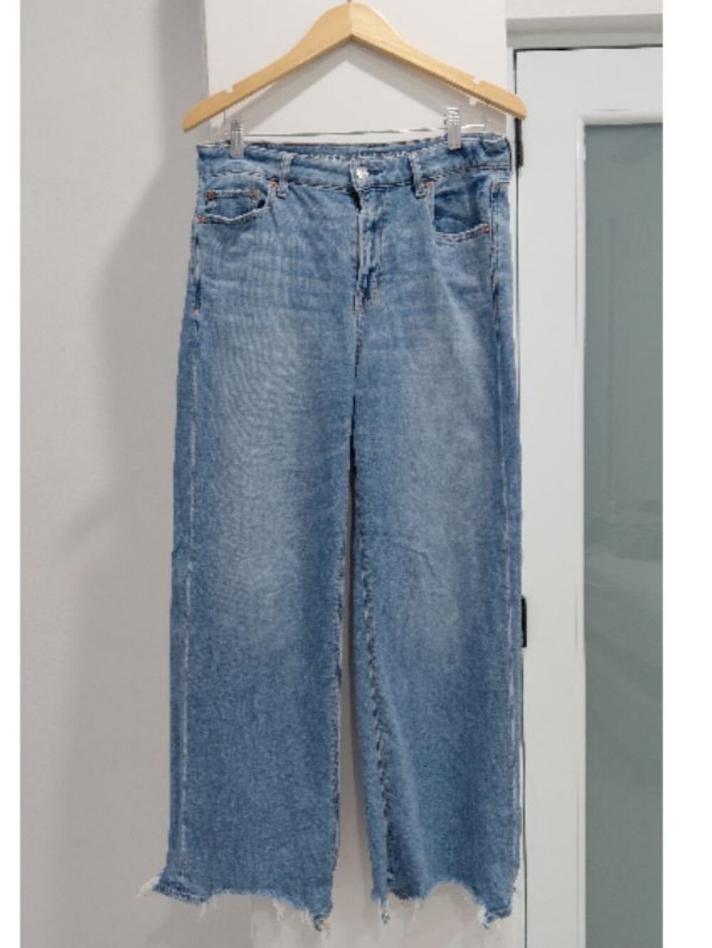 AE Super High Rise Baggy Wide Leg Jeans
